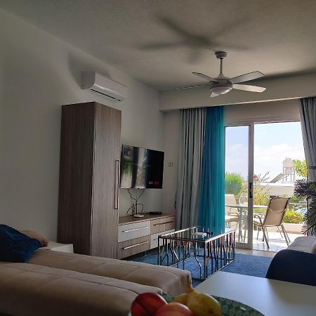 Lovely 1-Bedroom Unit @ Fabulous Location Paphos Eksteriør billede