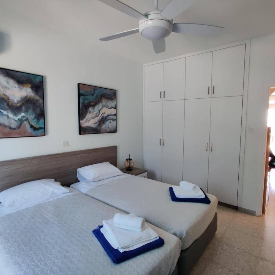 Lovely 1-Bedroom Unit @ Fabulous Location Paphos Eksteriør billede